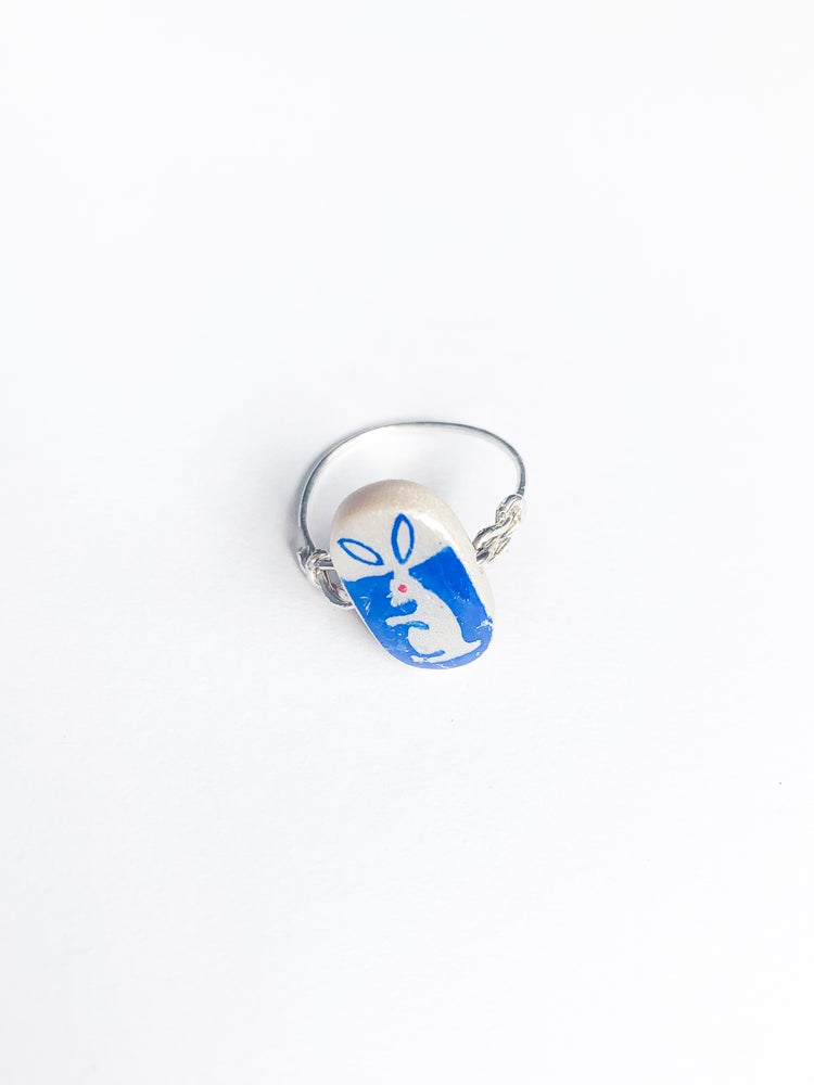 White Rabbit Ring
